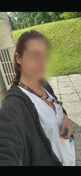 Andrea, 29
