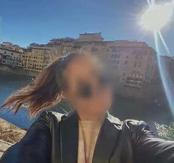 Charlotte, 27