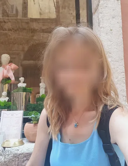 Chiara, 39