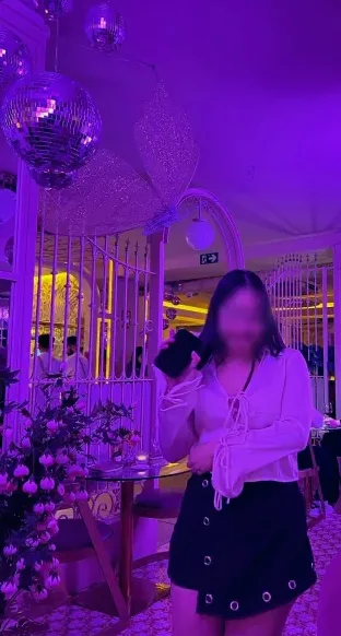 Emily, 31