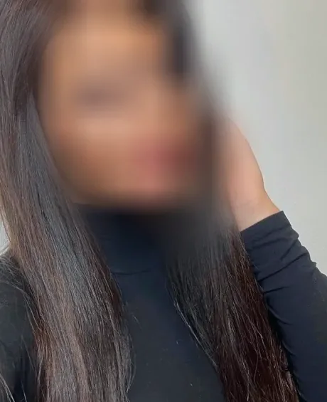 Hannah, 28