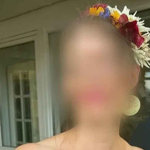 Neele, 40