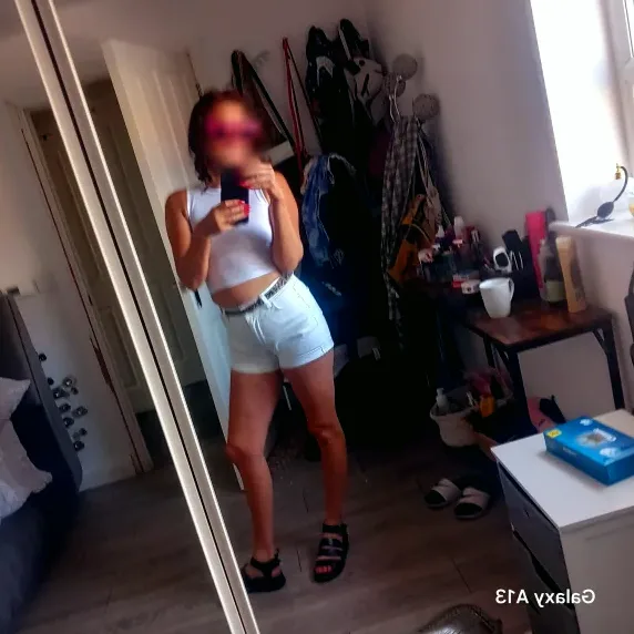 Pia, 39