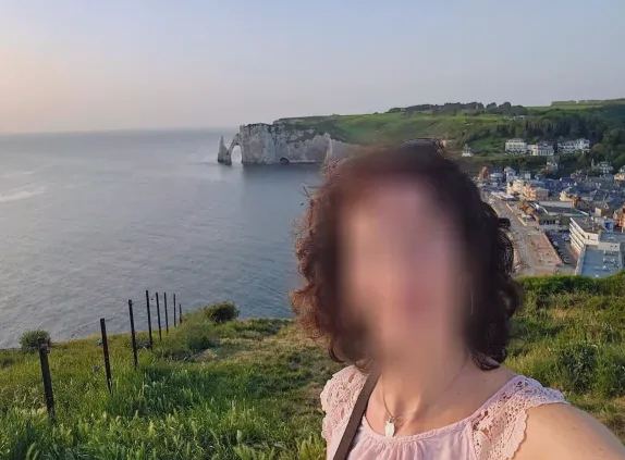 Pia, 40